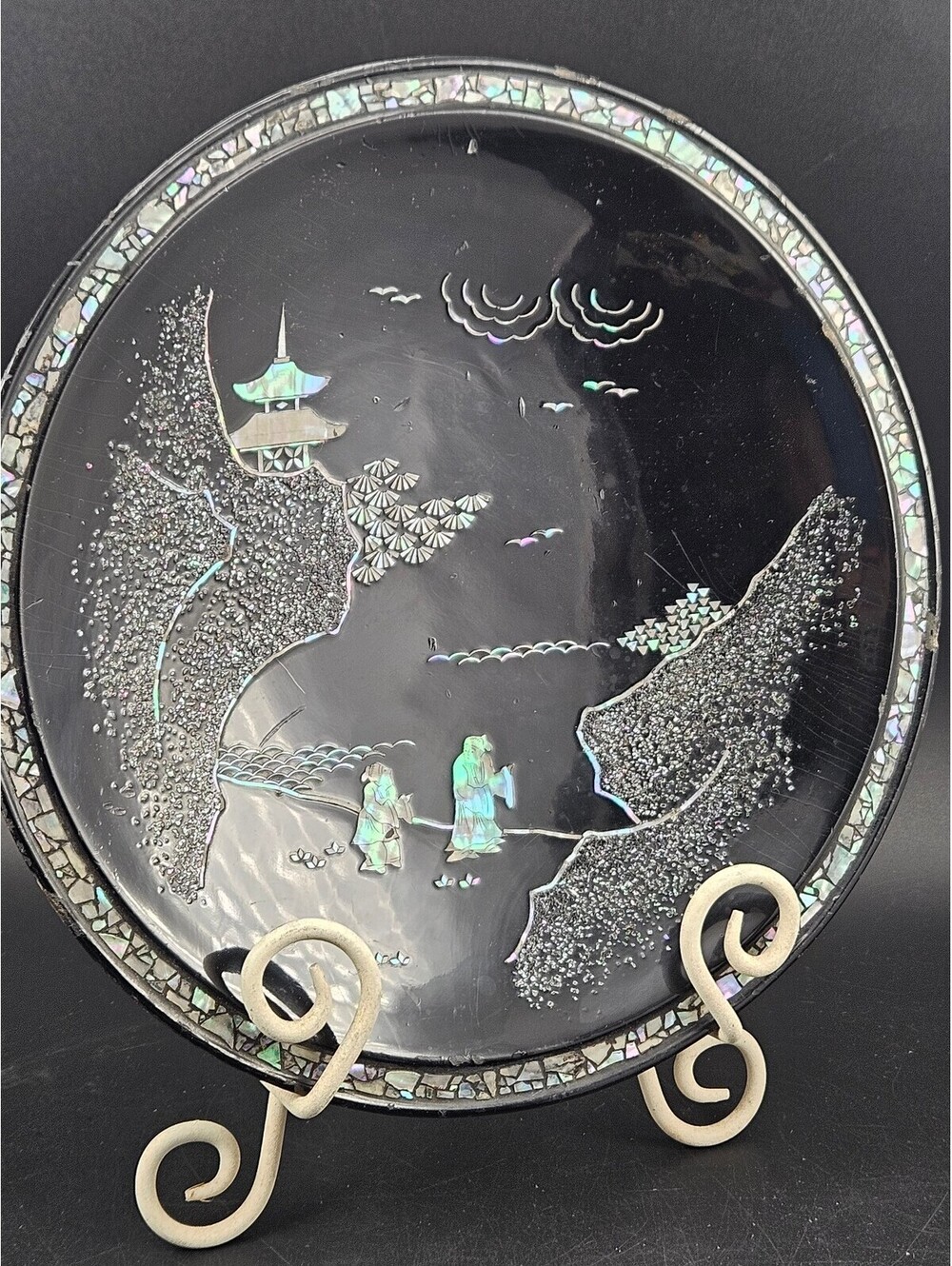 Vtg Japanese Black Lacquer Plate 10.5" Mother of Pearl Abalone Inlay Pagoda